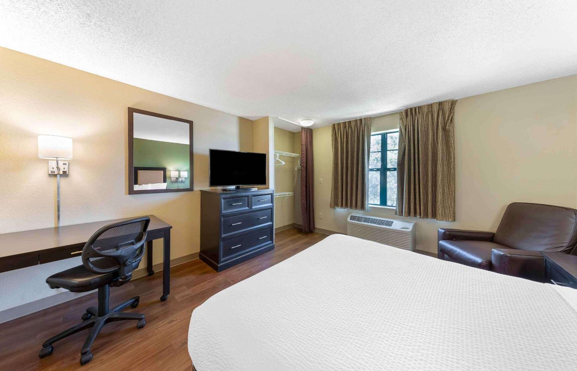 Extended Stay America Suites - Dallas - Las Colinas - Carnaby St Ървинг Екстериор снимка